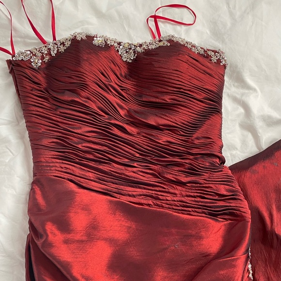 NWOT Sean Collection X•Press FORMAL Dress BURGUNDY BEADED SILVER LIKE CRYSTALS - Picture 3 of 8